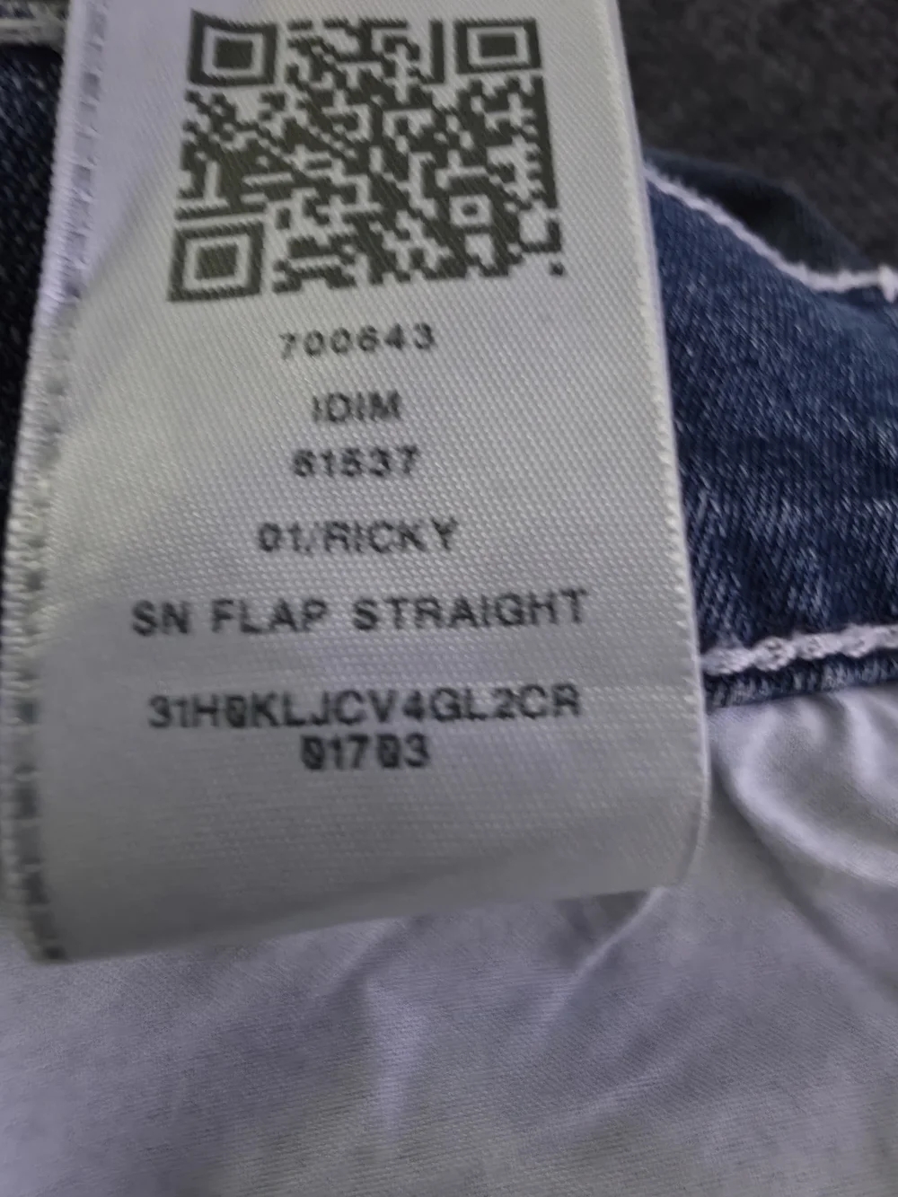 True Religion Mens Ricky Relaxed Straight Medium Wash Blue Denim Jeans 36x34